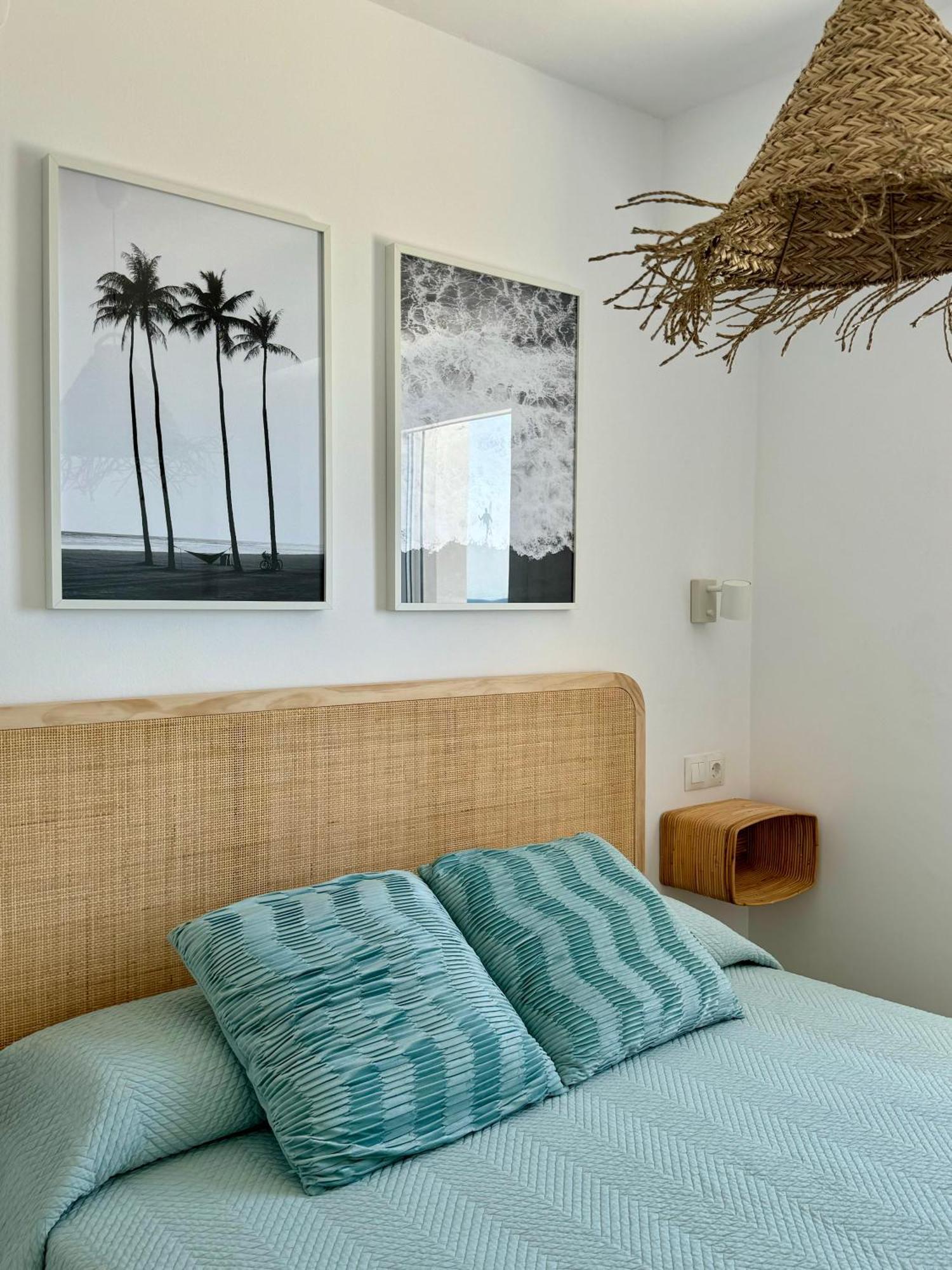 Sunnypalms - Beachfront Penthouse With Stunning Sea View Estepona Ngoại thất bức ảnh